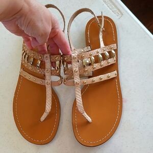 Antonio Melani women's sandals featuring elegant gold accents size 11